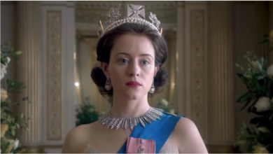 The Queen Who Crowns / Regina care încoronează